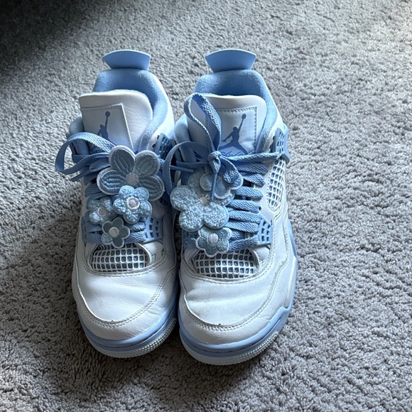 Jordan 4 retro forget me nots, flower limited edition with box - Picture 1 of 9
